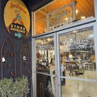 Trends Vintage Marketplace & Co